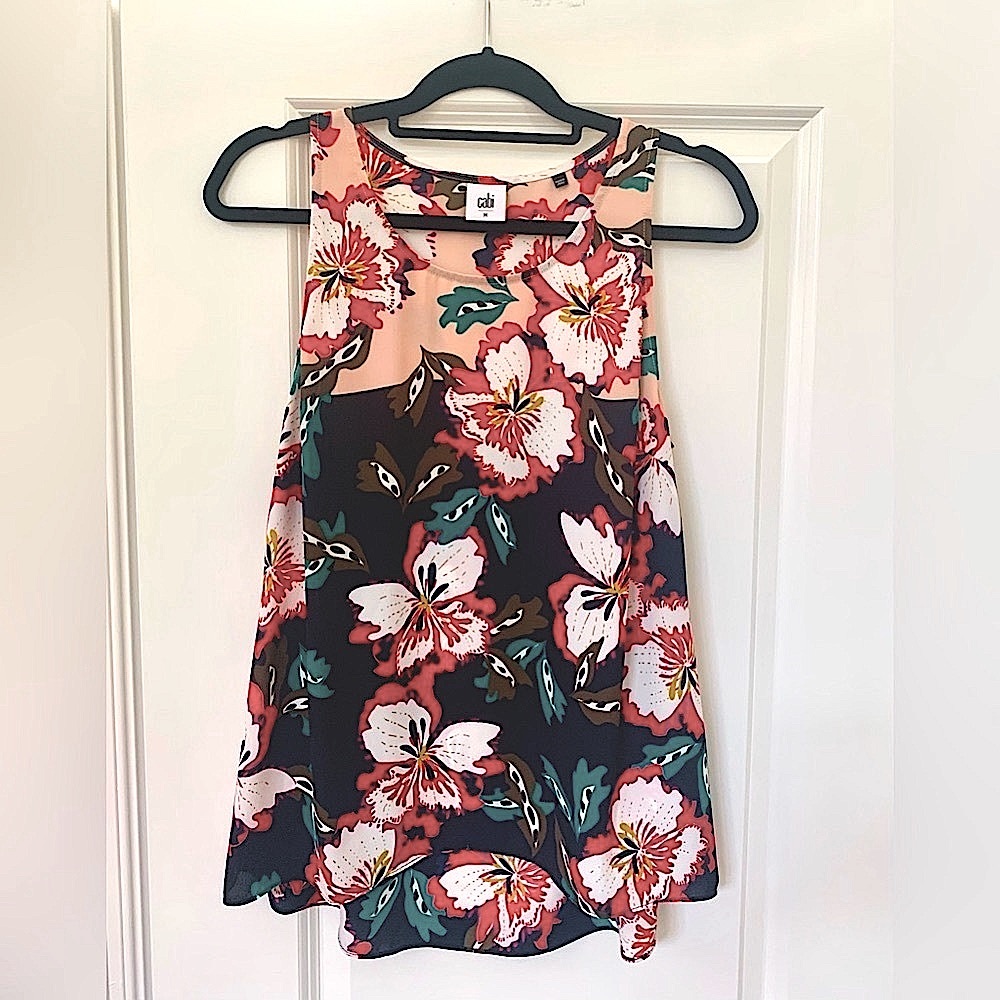 CAbi Hibiscus Top - Picture 2 of 11